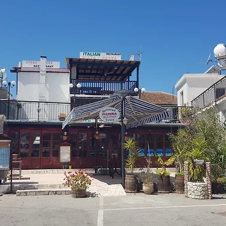 Oasis דירה
